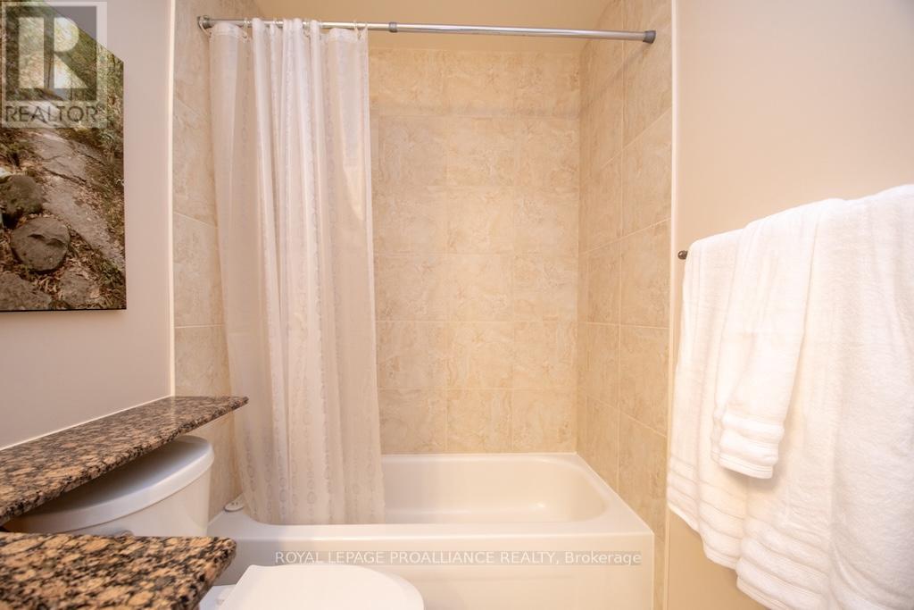 212 - 869 Clonsilla Avenue, Peterborough (Otonabee Ward 1), Ontario  K9J 0B7 - Photo 23 - X12895050