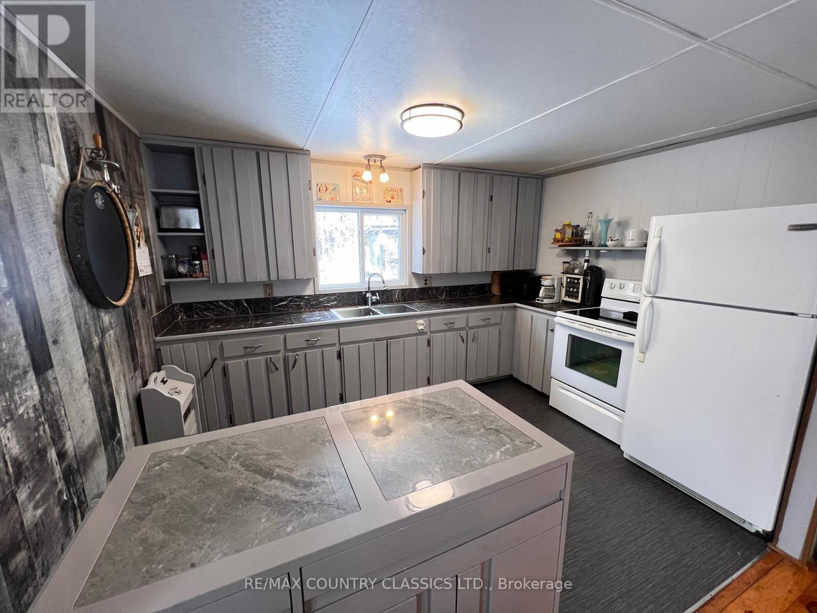 1322a Weslemkoon Lake Road, Tudor And Cashel (Tudor Ward), Ontario  K0L 1W0 - Photo 10 - X12895156