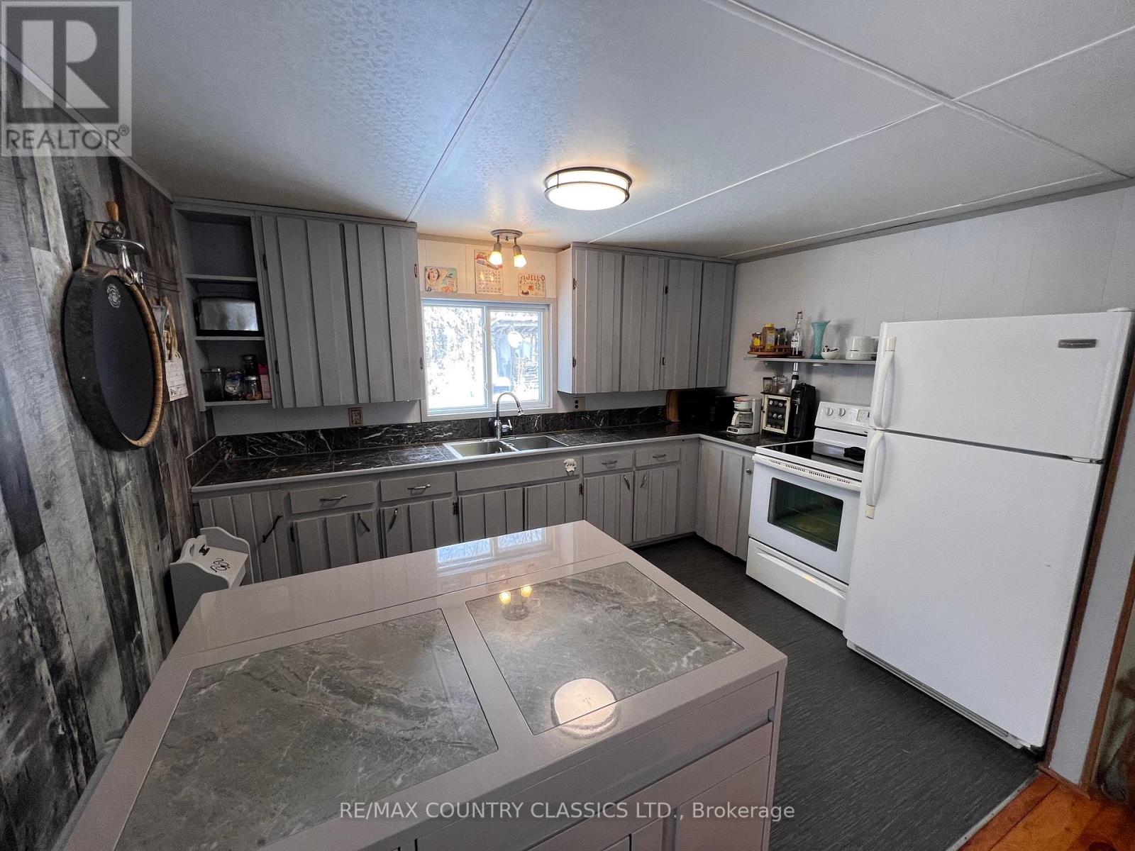 1322a Weslemkoon Lake Road, Tudor And Cashel (Tudor Ward), Ontario  K0L 1W0 - Photo 9 - X12895156