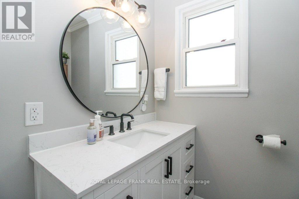 129 Arthur Avenue, Peterborough (Otonabee Ward 1), Ontario  K9J 5X7 - Photo 18 - X12895466