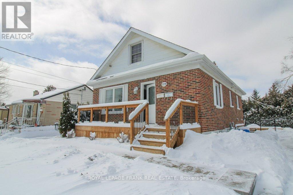 129 Arthur Avenue, Peterborough (Otonabee Ward 1), Ontario  K9J 5X7 - Photo 2 - X12895466