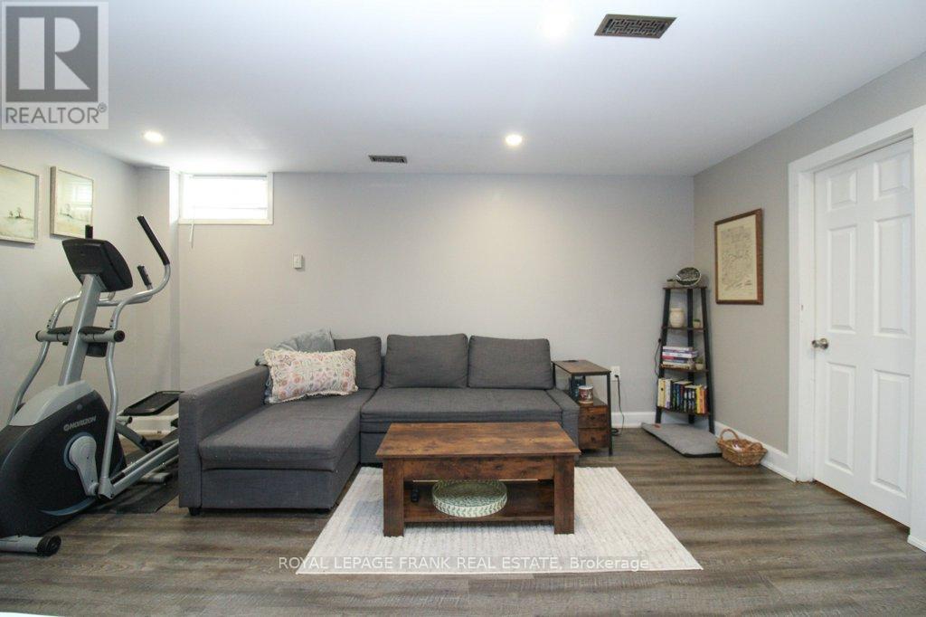 129 Arthur Avenue, Peterborough (Otonabee Ward 1), Ontario  K9J 5X7 - Photo 25 - X12895466