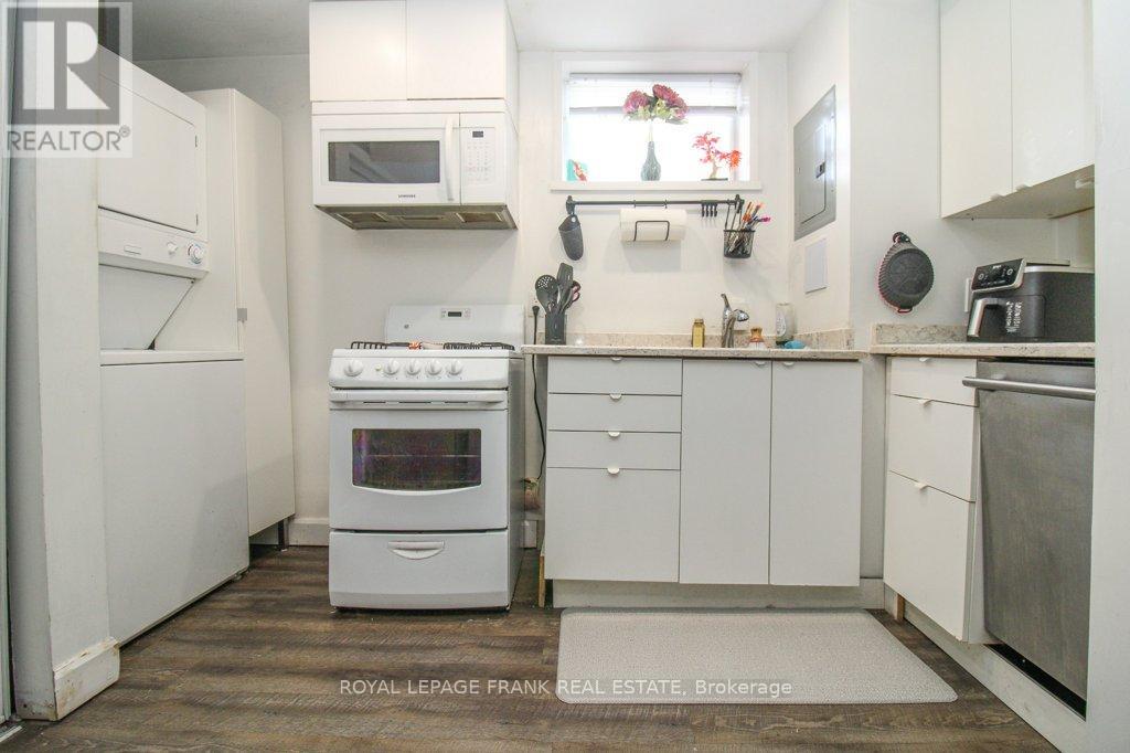 129 Arthur Avenue, Peterborough (Otonabee Ward 1), Ontario  K9J 5X7 - Photo 33 - X12895466