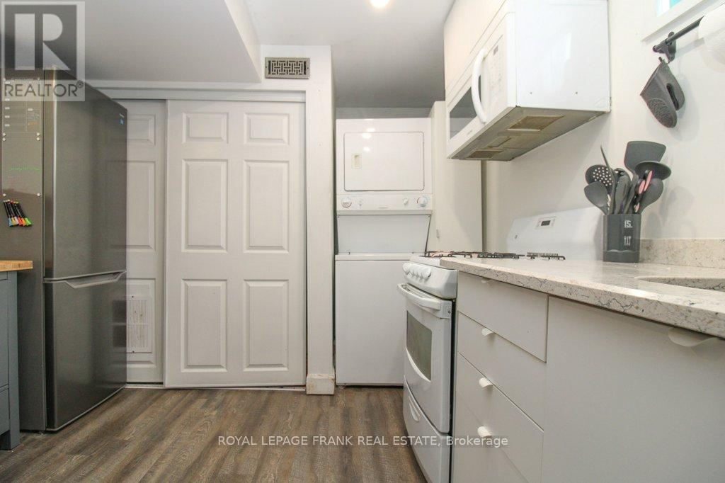 129 Arthur Avenue, Peterborough (Otonabee Ward 1), Ontario  K9J 5X7 - Photo 35 - X12895466