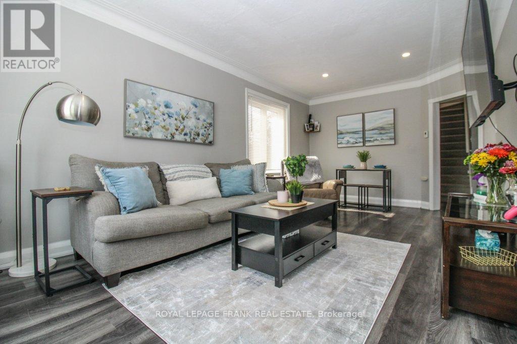 129 Arthur Avenue, Peterborough (Otonabee Ward 1), Ontario  K9J 5X7 - Photo 7 - X12895466