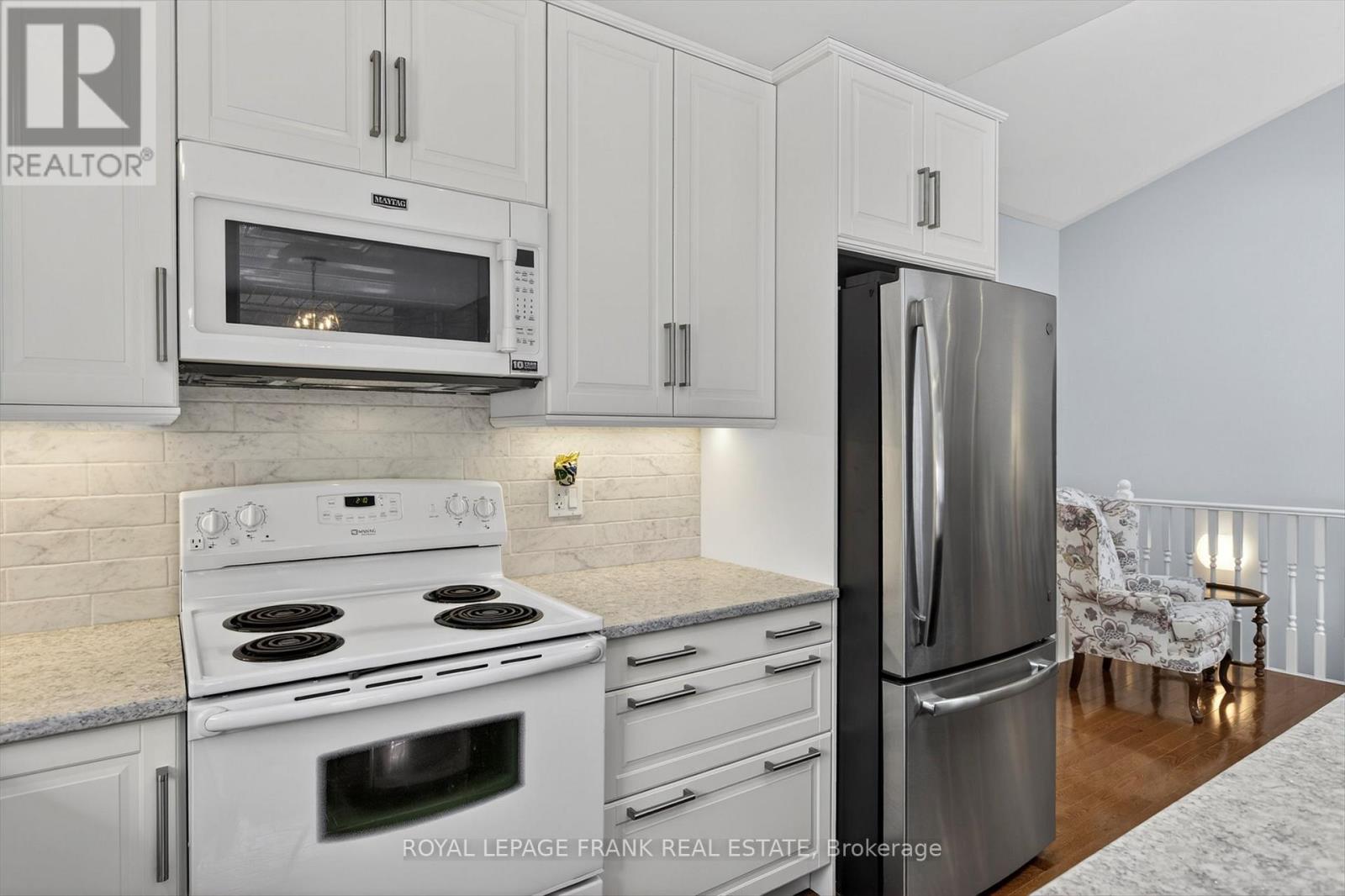 201 - 1742 Ravenwood Drive, Peterborough (Monaghan Ward 2), Ontario  K9K 2R5 - Photo 11 - X12895724