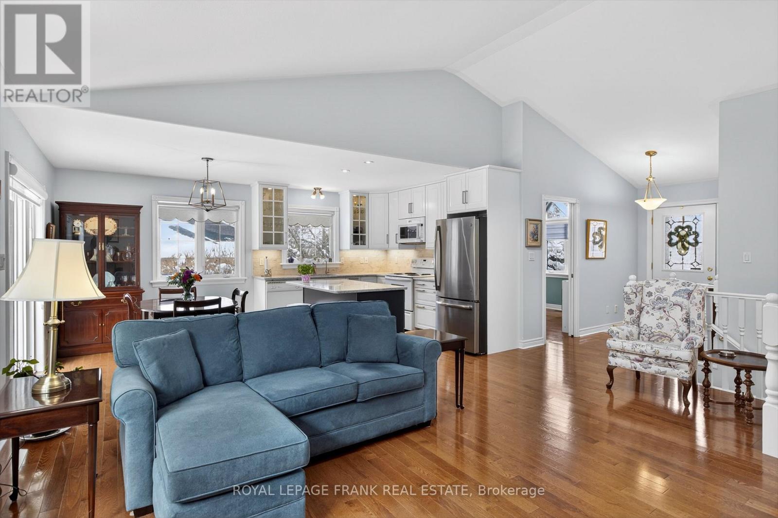 201 - 1742 Ravenwood Drive, Peterborough (Monaghan Ward 2), Ontario  K9K 2R5 - Photo 5 - X12895724