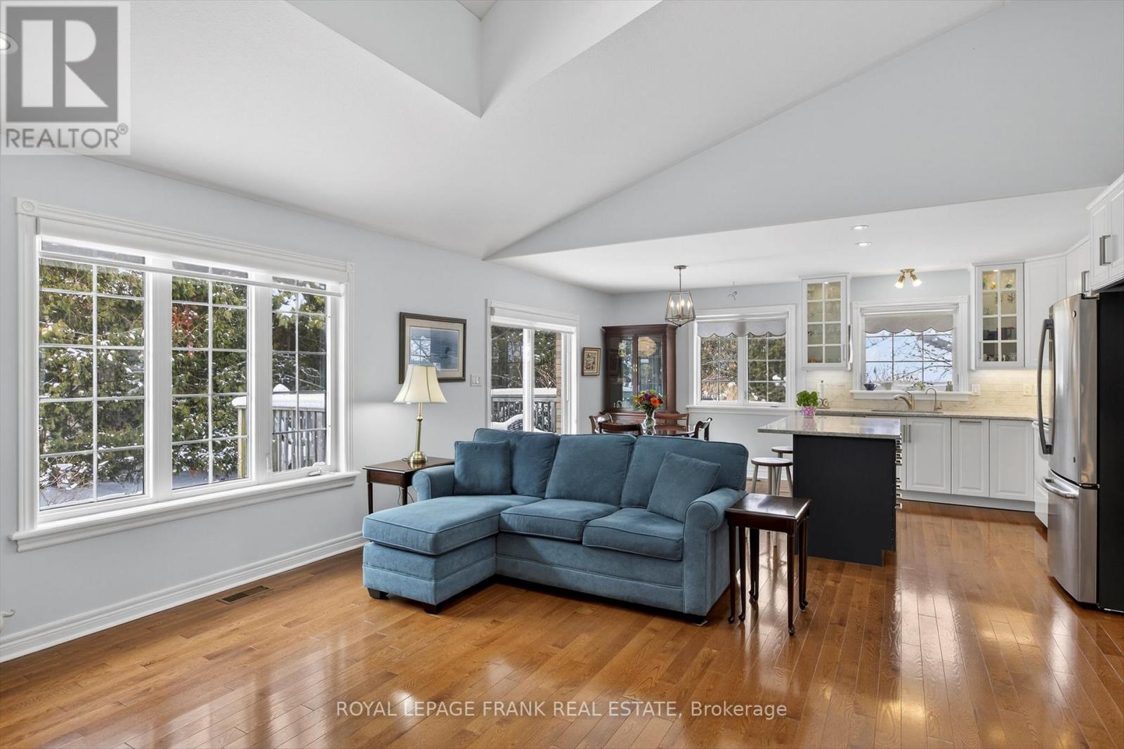 201 - 1742 Ravenwood Drive, Peterborough (Monaghan Ward 2), Ontario  K9K 2R5 - Photo 6 - X12895724