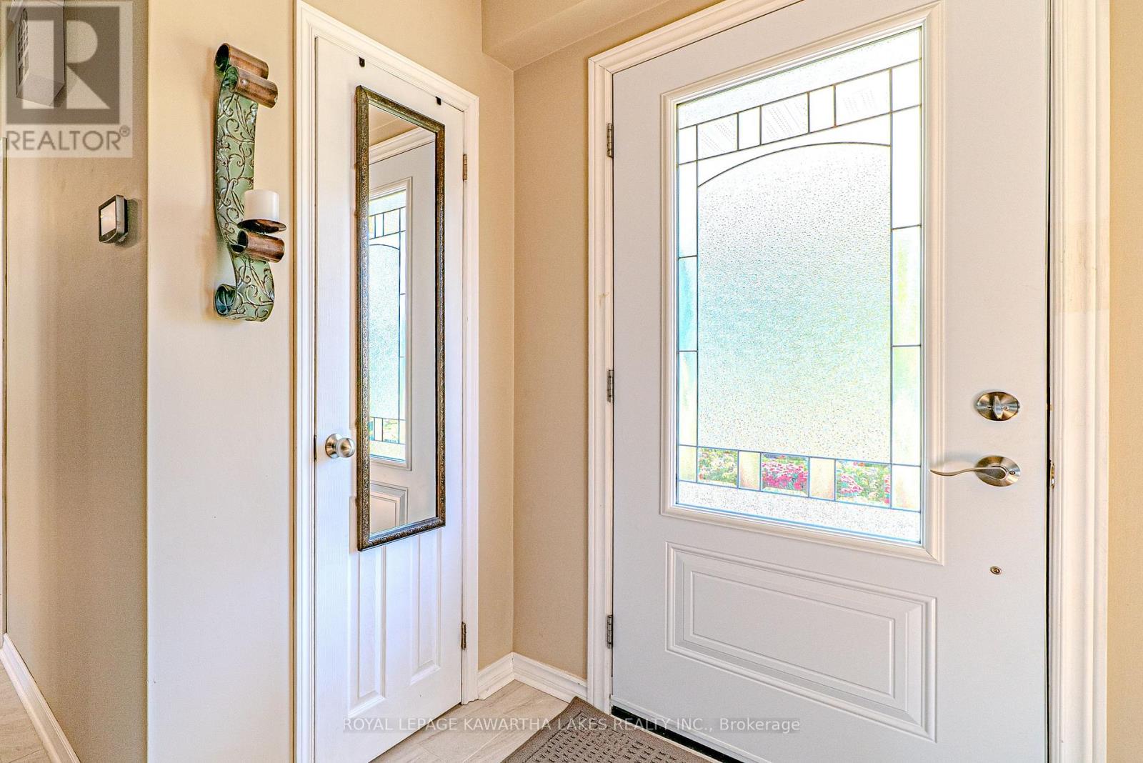 2525 Elm Tree Road, Kawartha Lakes (Fenelon), Ontario  K9V 4R1 - Photo 8 - X12896118