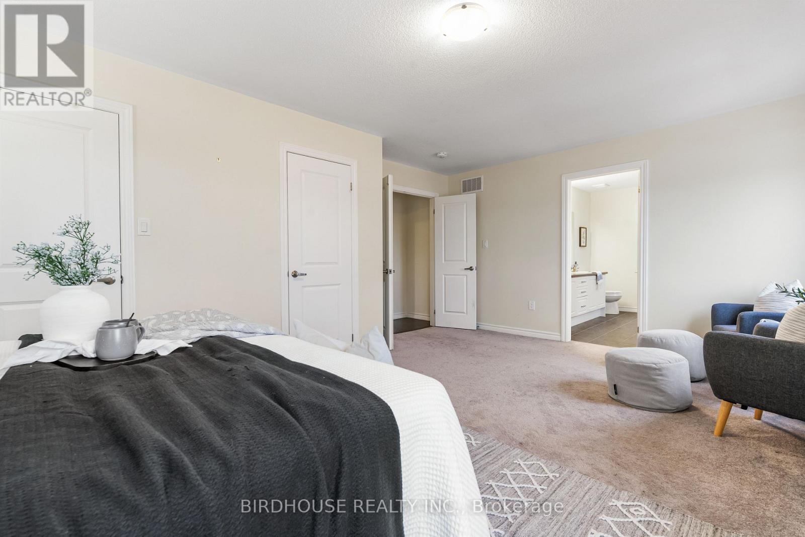 53 Hancock Crescent, Kawartha Lakes (Lindsay), Ontario  K9V 0P4 - Photo 29 - X12897028