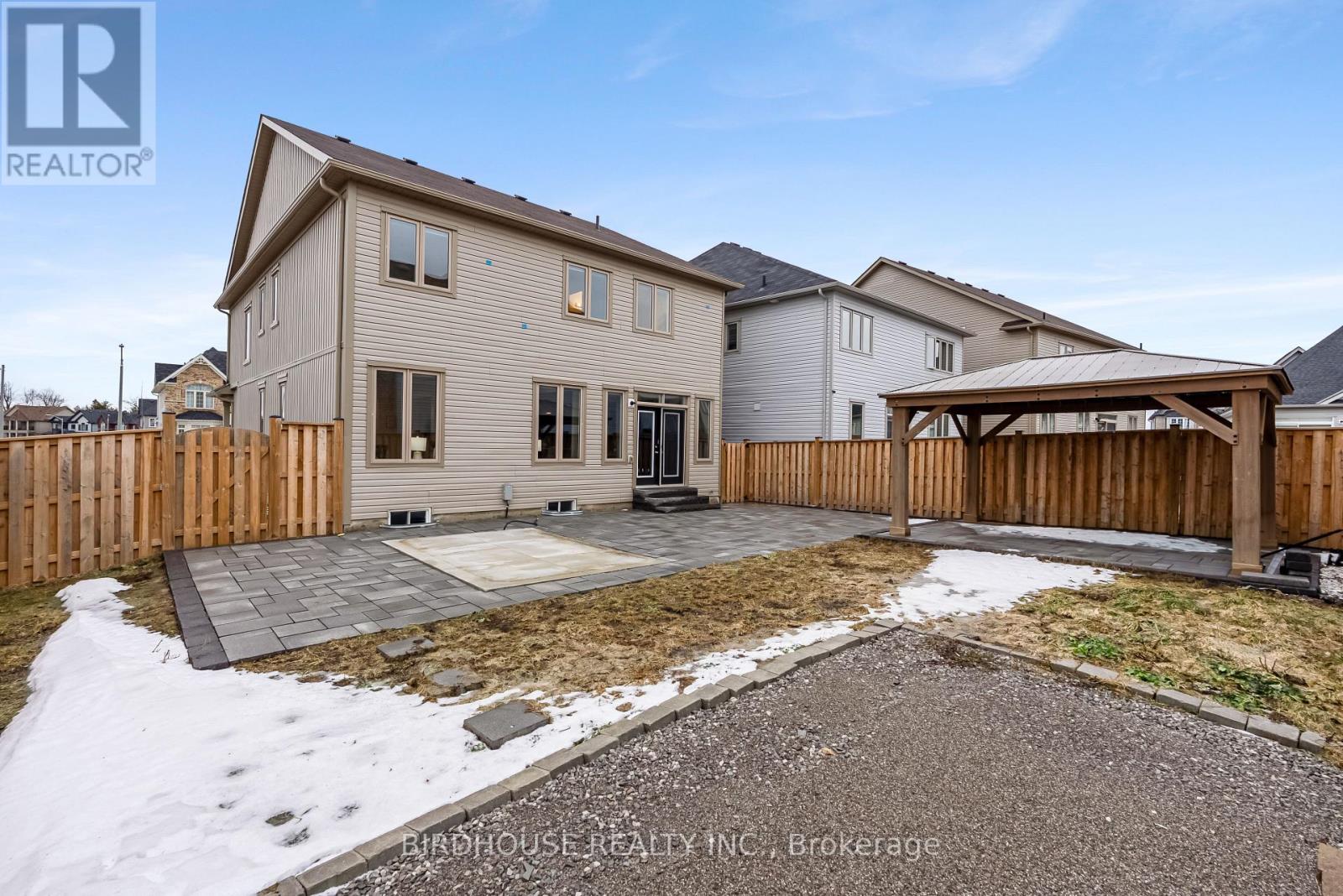 53 Hancock Crescent, Kawartha Lakes (Lindsay), Ontario  K9V 0P4 - Photo 34 - X12897028