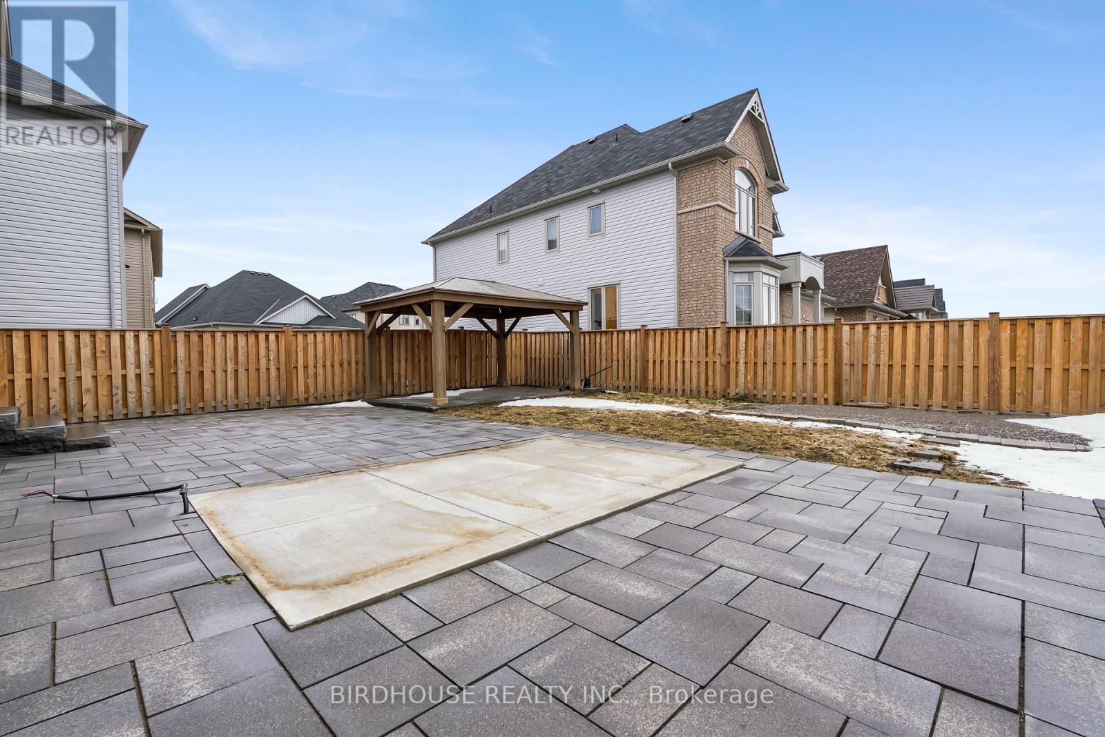 53 Hancock Crescent, Kawartha Lakes (Lindsay), Ontario  K9V 0P4 - Photo 35 - X12897028