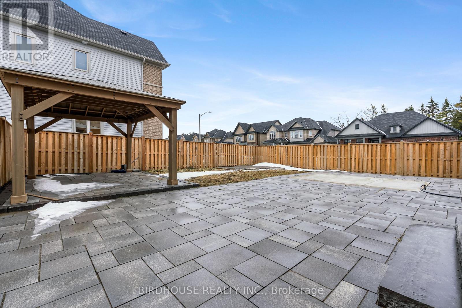 53 Hancock Crescent, Kawartha Lakes (Lindsay), Ontario  K9V 0P4 - Photo 36 - X12897028