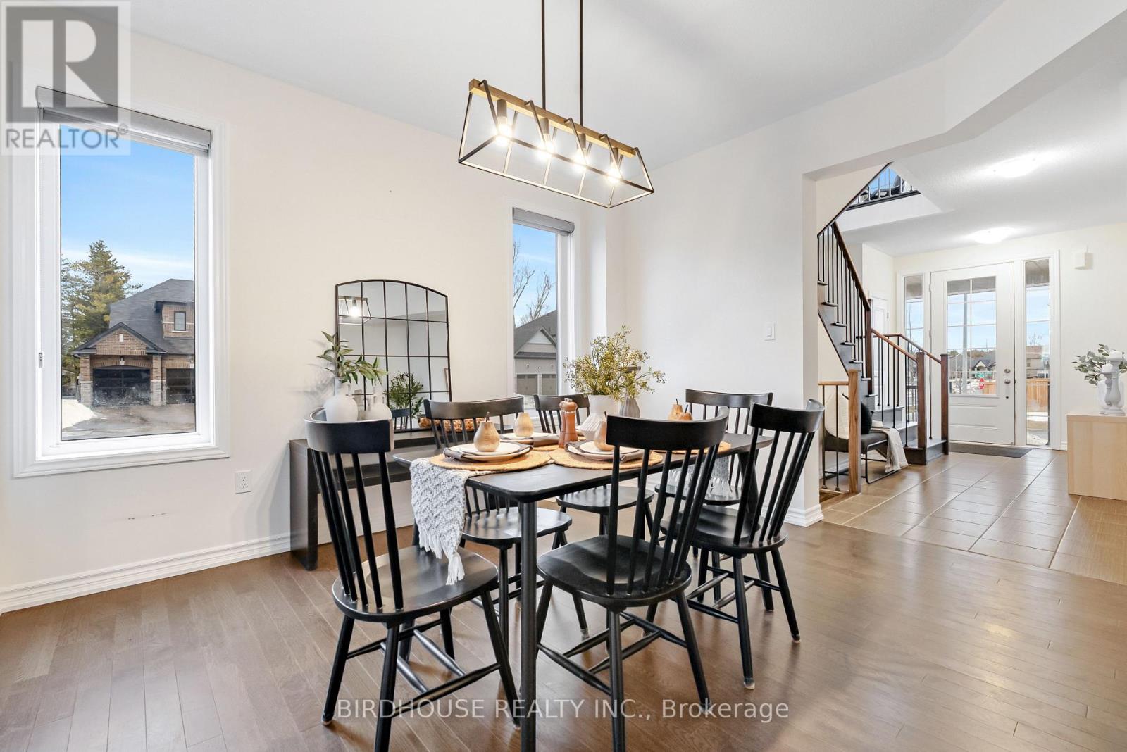 53 Hancock Crescent, Kawartha Lakes (Lindsay), Ontario  K9V 0P4 - Photo 7 - X12897028