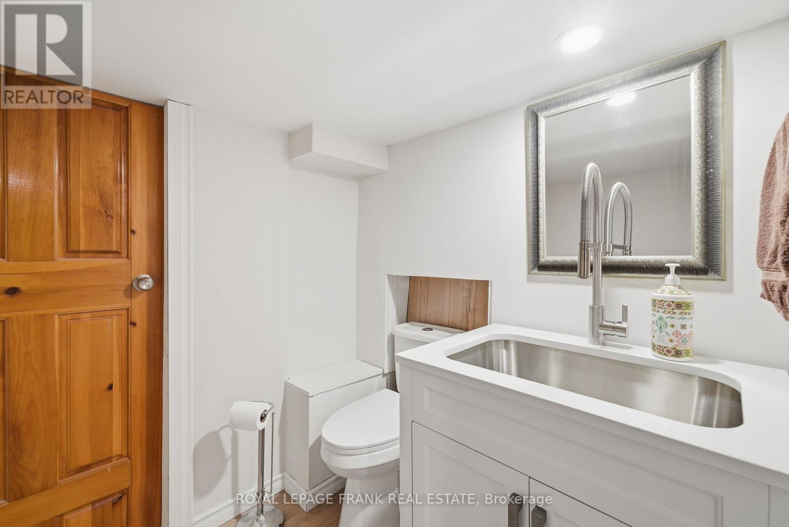 121 Durham Street W, Kawartha Lakes (Lindsay), Ontario  K9V 2R3 - Photo 34 - X12897162