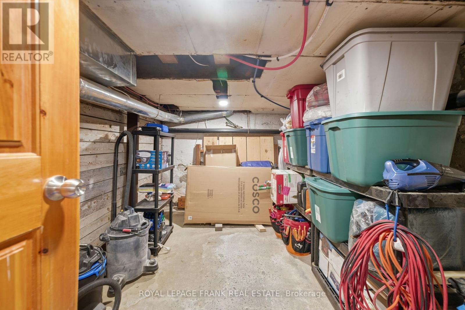 121 Durham Street W, Kawartha Lakes (Lindsay), Ontario  K9V 2R3 - Photo 35 - X12897162