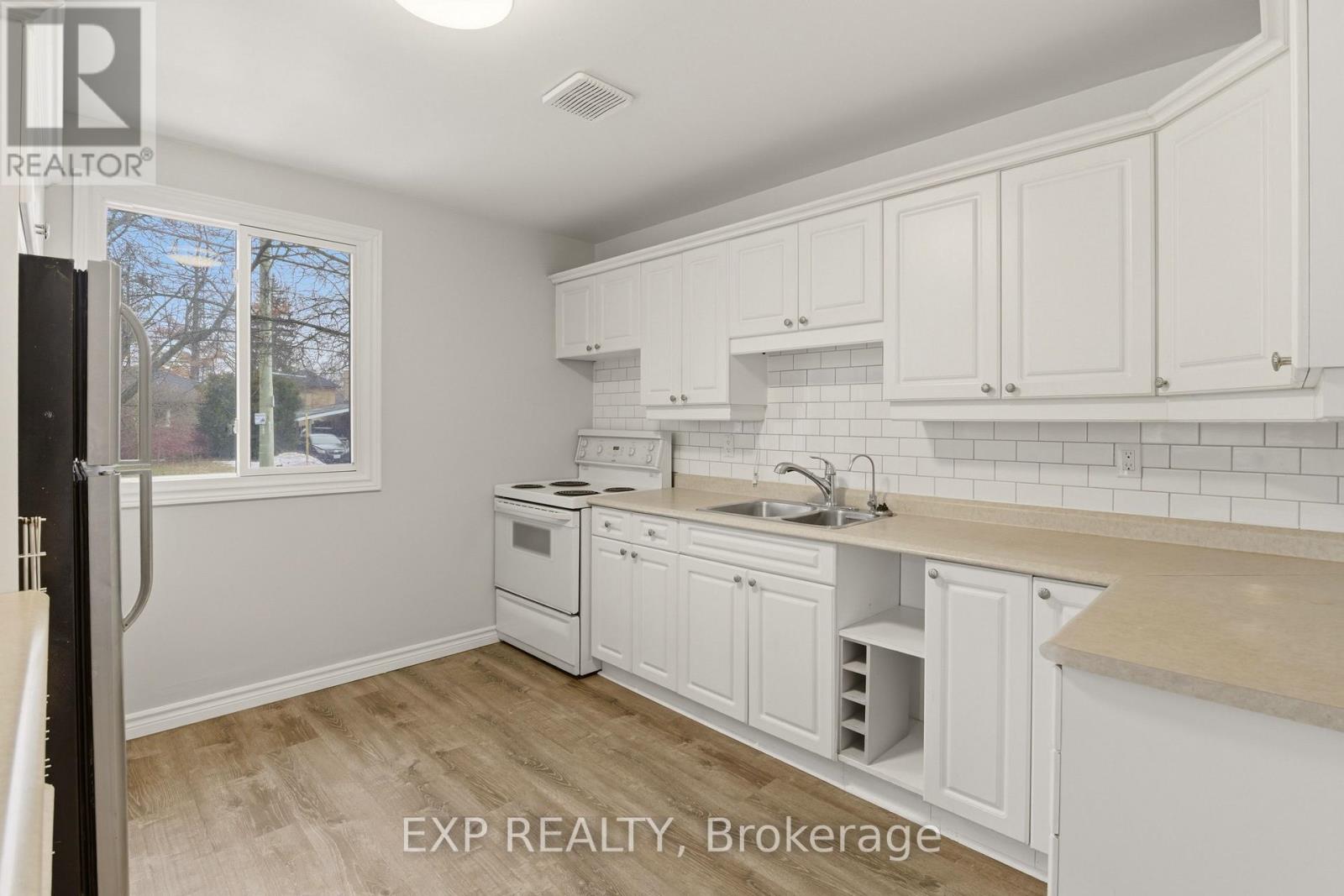 226 Spencleys Lane, Peterborough (Ashburnham Ward 4), Ontario  K9H 1R9 - Photo 6 - X12898130