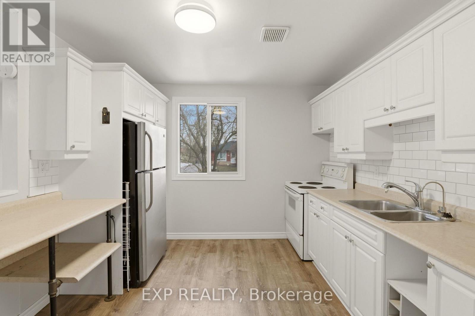 226 Spencleys Lane, Peterborough (Ashburnham Ward 4), Ontario  K9H 1R9 - Photo 7 - X12898130