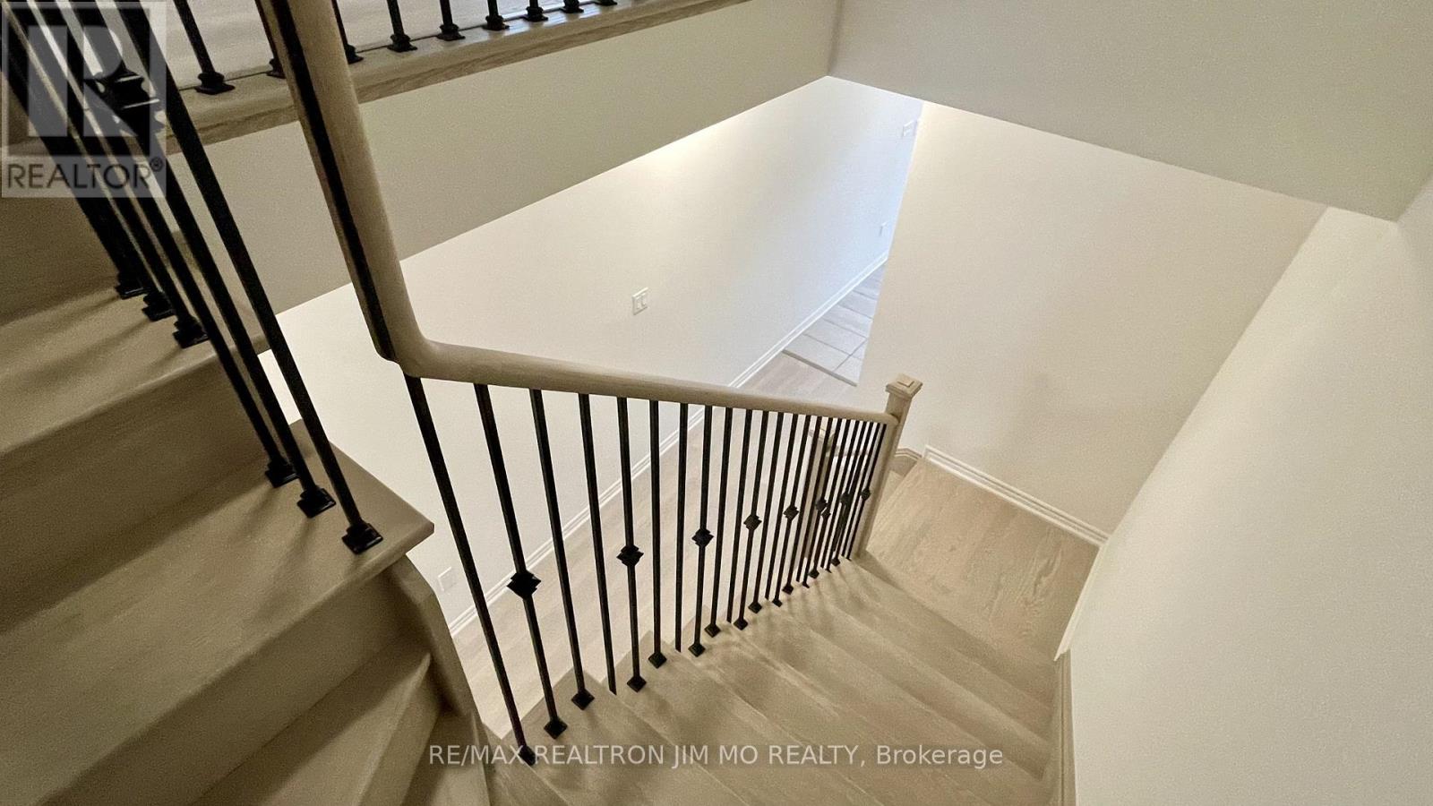 100 Sanderson Drive, Kawartha Lakes (Lindsay), Ontario  K9V 0S8 - Photo 11 - X12898160