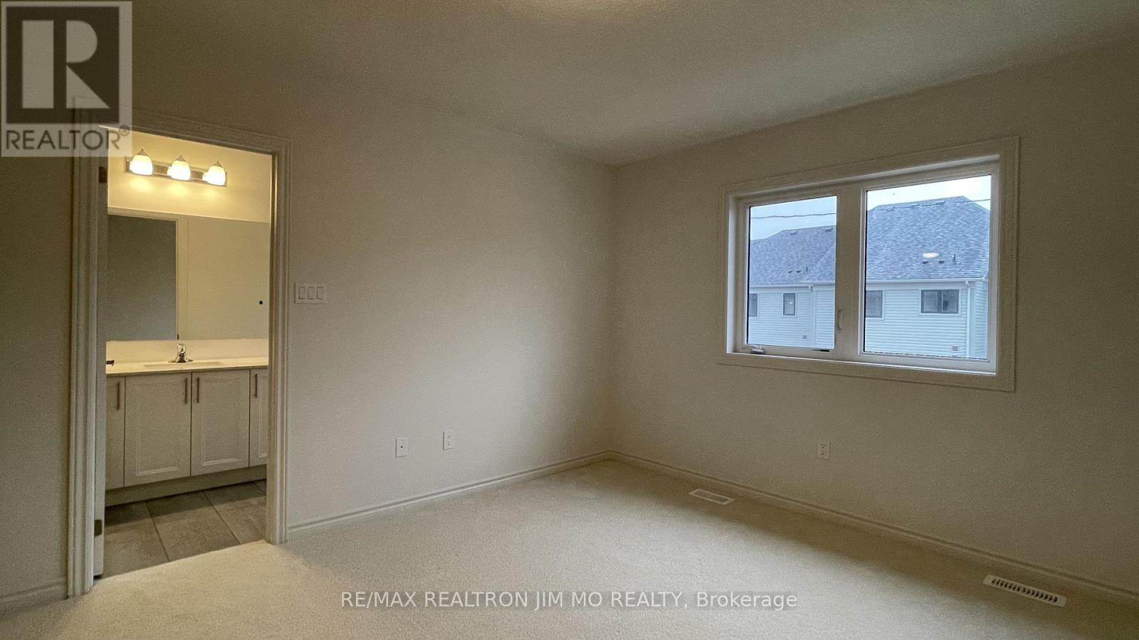 100 Sanderson Drive, Kawartha Lakes (Lindsay), Ontario  K9V 0S8 - Photo 25 - X12898160