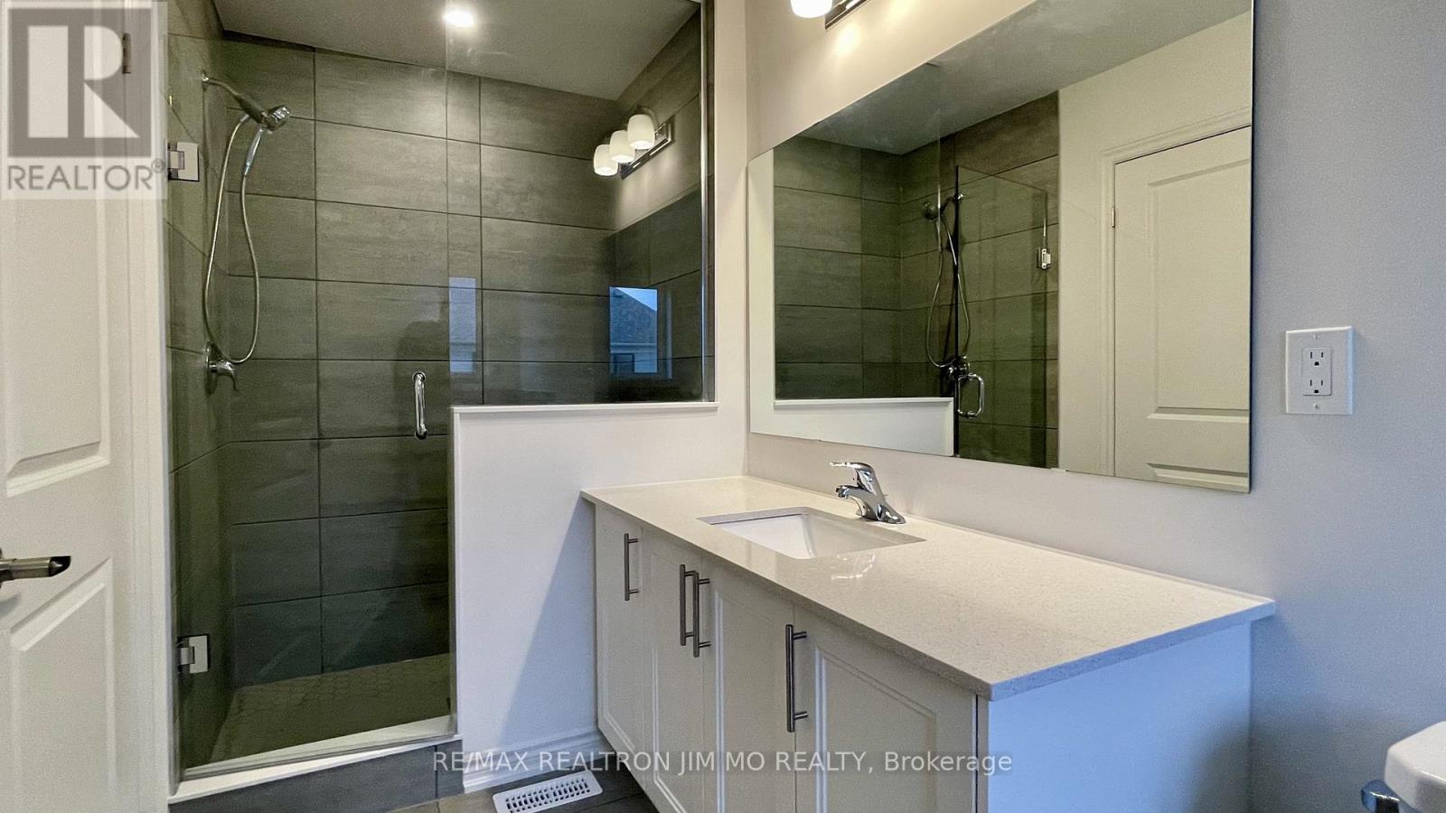 100 Sanderson Drive, Kawartha Lakes (Lindsay), Ontario  K9V 0S8 - Photo 27 - X12898160