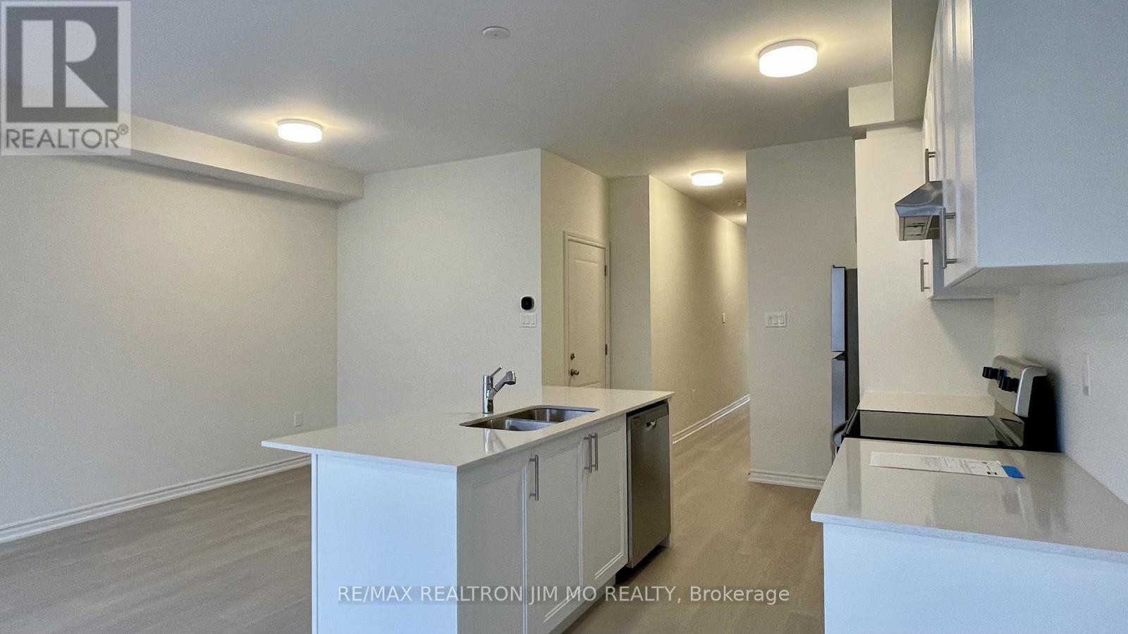 100 Sanderson Drive, Kawartha Lakes (Lindsay), Ontario  K9V 0S8 - Photo 9 - X12898160