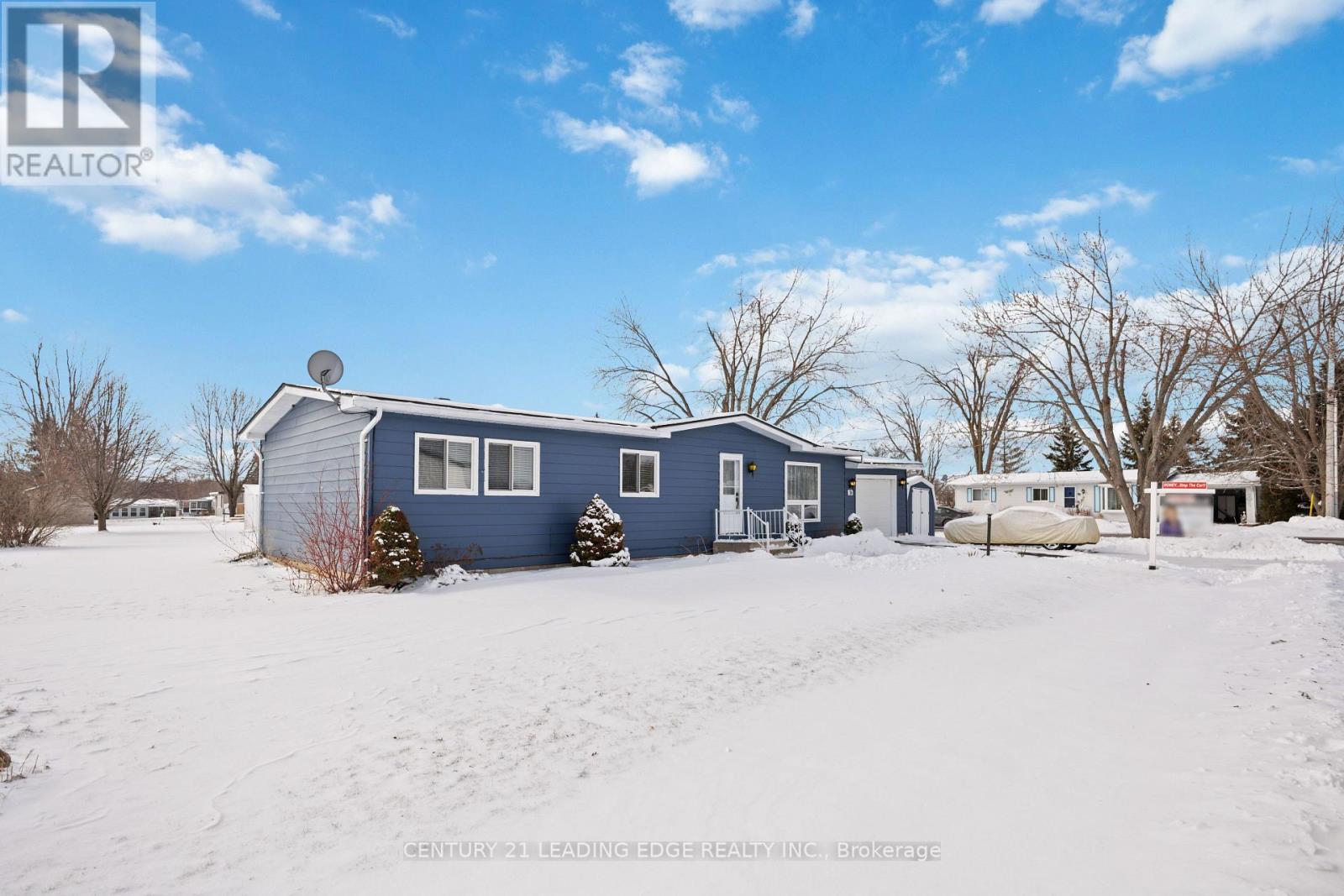 33 Vista Drive, Kawartha Lakes (Fenelon), Ontario  K9V 0H7 - Photo 2 - X12899244