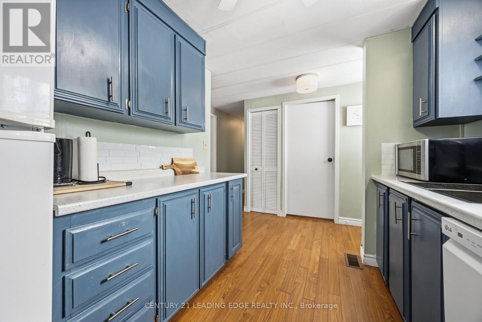 33 Vista Drive, Kawartha Lakes (Fenelon), Ontario  K9V 0H7 - Photo 24 - X12899244