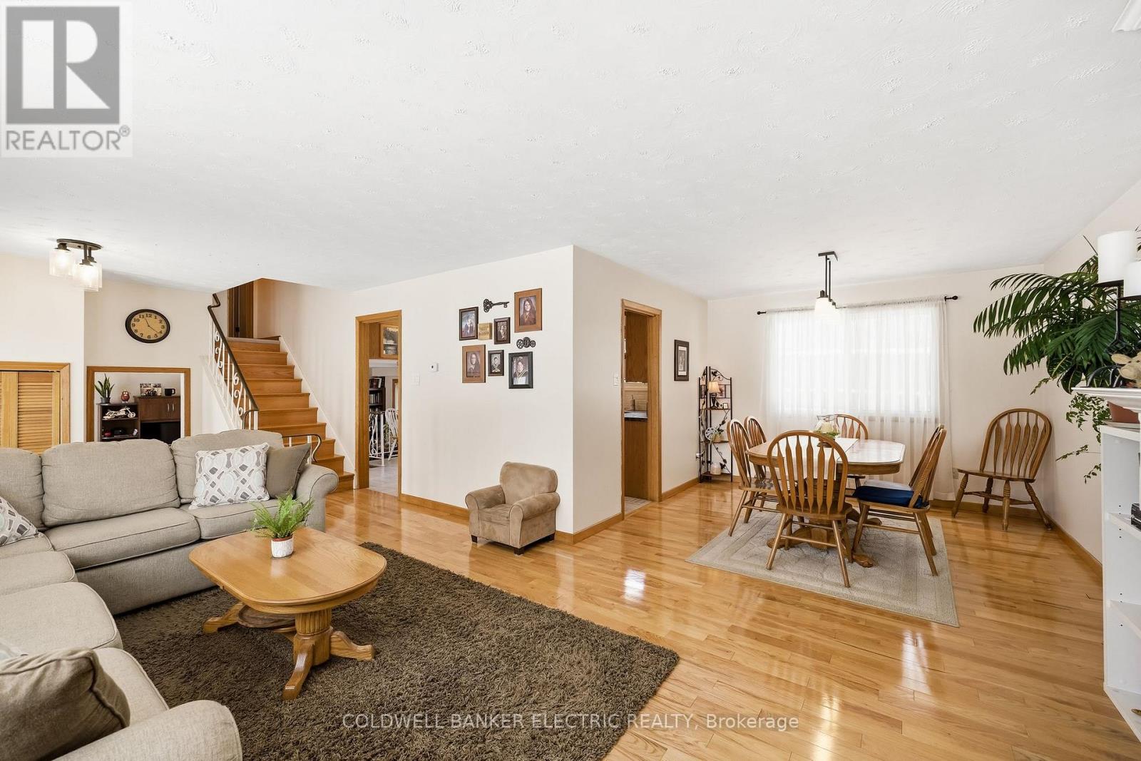 1341 Heather Lane, Peterborough (Monaghan Ward 2), Ontario  K9J 7N1 - Photo 10 - X12900966