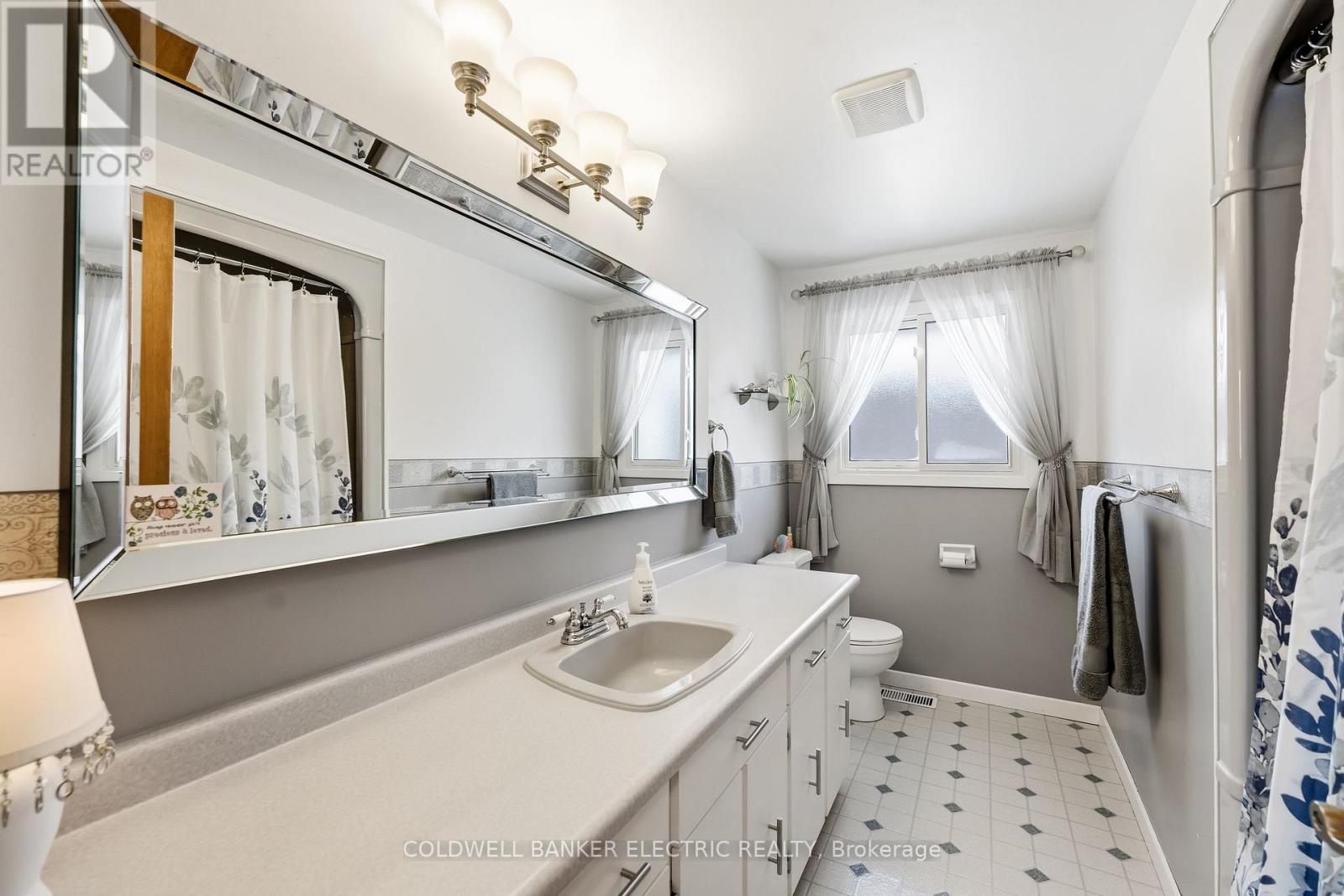 1341 Heather Lane, Peterborough (Monaghan Ward 2), Ontario  K9J 7N1 - Photo 14 - X12900966