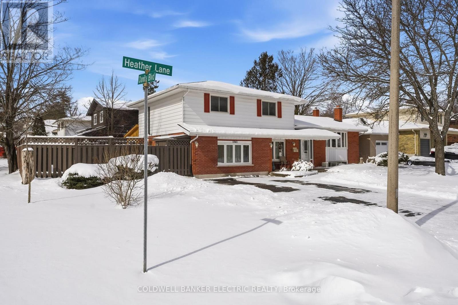 1341 Heather Lane, Peterborough (Monaghan Ward 2), Ontario  K9J 7N1 - Photo 2 - X12900966