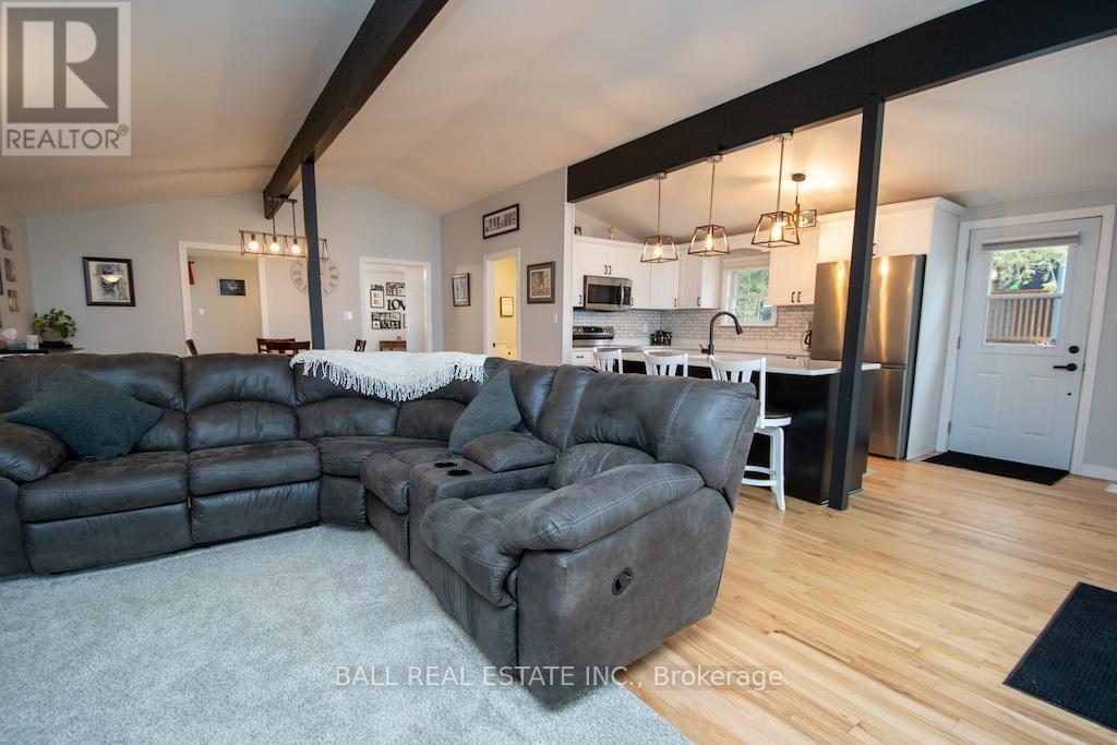 67 Marilyn Crescent, Kawartha Lakes (Emily), Ontario  K0L 1T0 - Photo 11 - X12902434