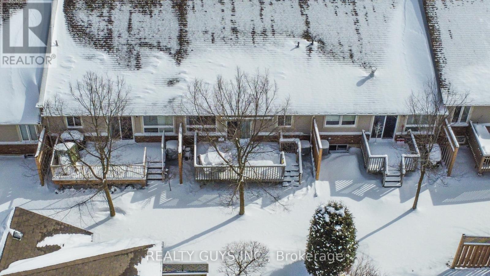 6 - 909 Wentworth Street, Peterborough (Otonabee Ward 1), Ontario  K9J 8R7 - Photo 5 - X12902464