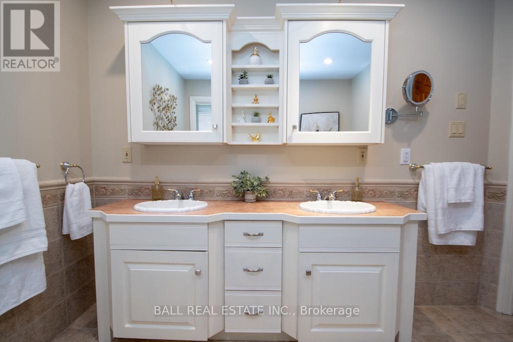 1634 Eland Court, Selwyn, Ontario  K0L 2H0 - Photo 27 - X12902528