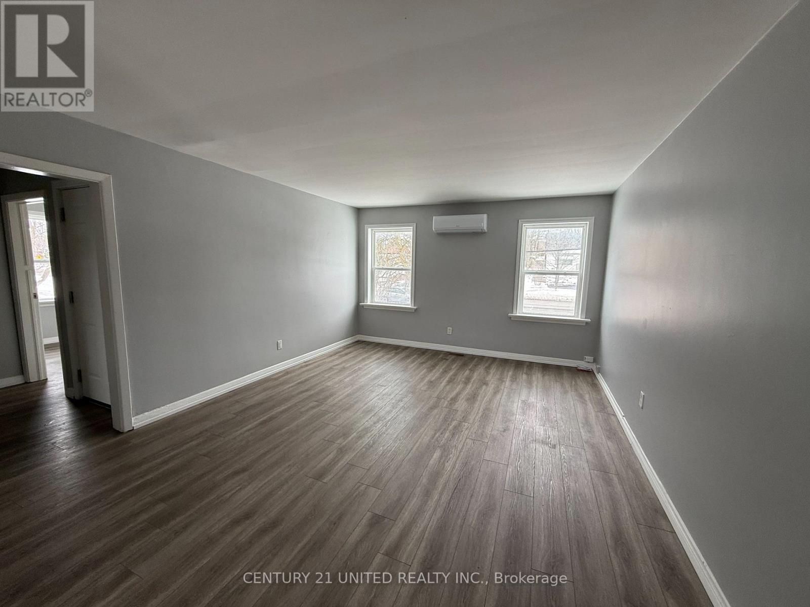 B - 1253 Clonsilla Avenue, Peterborough (Town Ward 3), Ontario  K9J 5Z1 - Photo 7 - X12902592