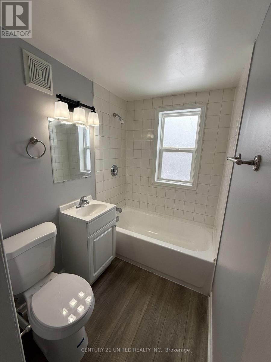 B - 1253 Clonsilla Avenue, Peterborough (Town Ward 3), Ontario  K9J 5Z1 - Photo 9 - X12902592