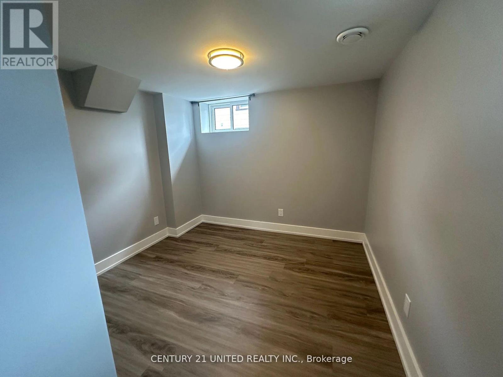 A - 1055 Western Avenue, Peterborough (Otonabee Ward 1), Ontario  K9J 5W5 - Photo 9 - X12902972