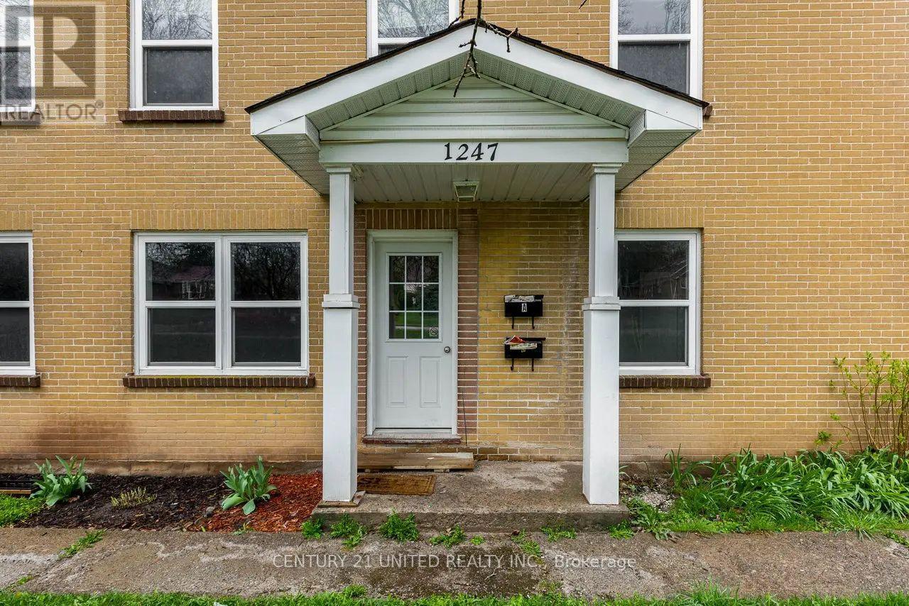 A - 1247 Clonsilla Avenue, Peterborough (Town Ward 3), Ontario  K9J 5Z1 - Photo 2 - X12902978