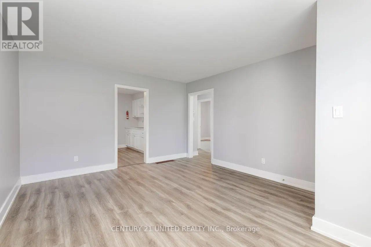 A - 1247 Clonsilla Avenue, Peterborough (Town Ward 3), Ontario  K9J 5Z1 - Photo 7 - X12902978