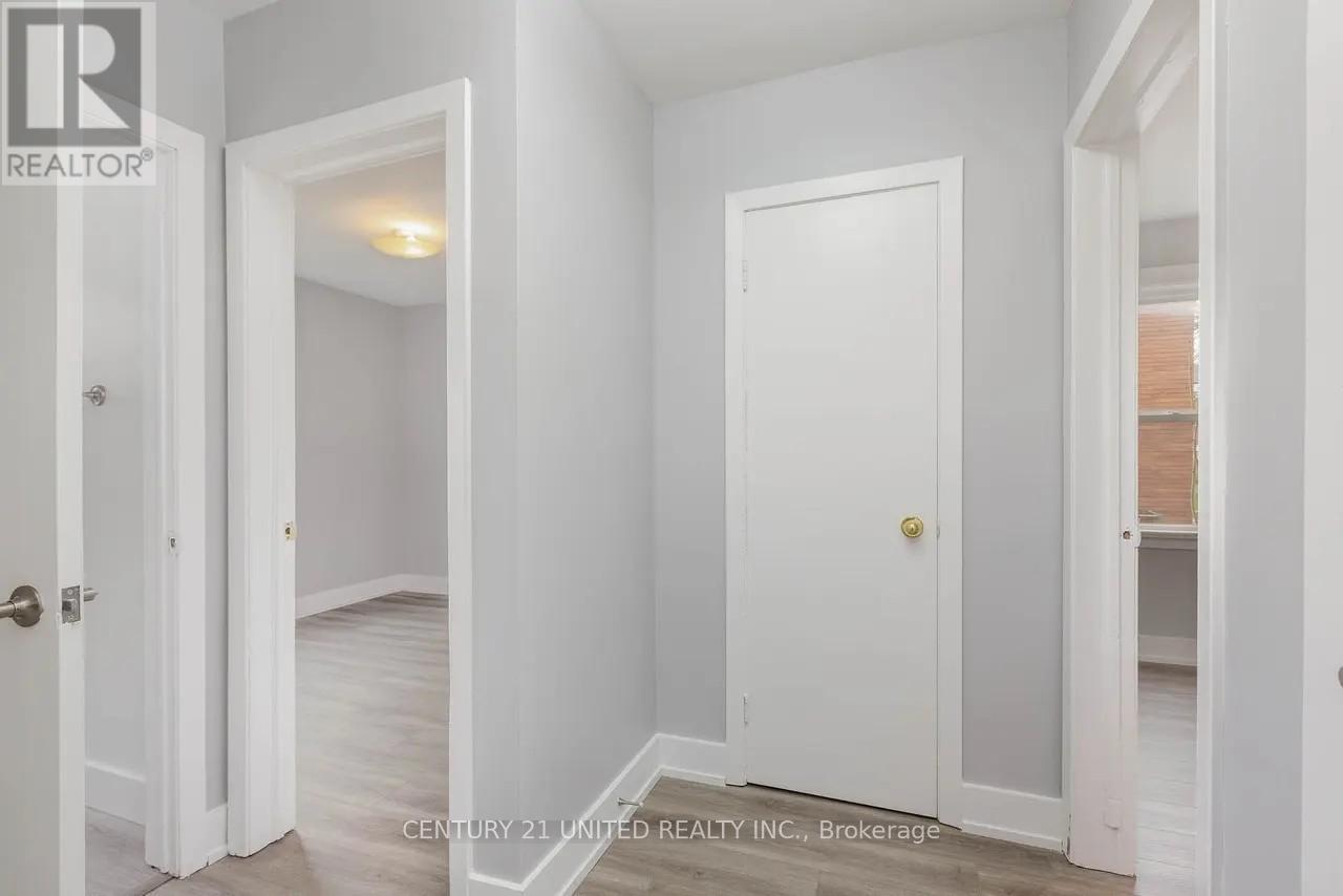 A - 1247 Clonsilla Avenue, Peterborough (Town Ward 3), Ontario  K9J 5Z1 - Photo 8 - X12902978