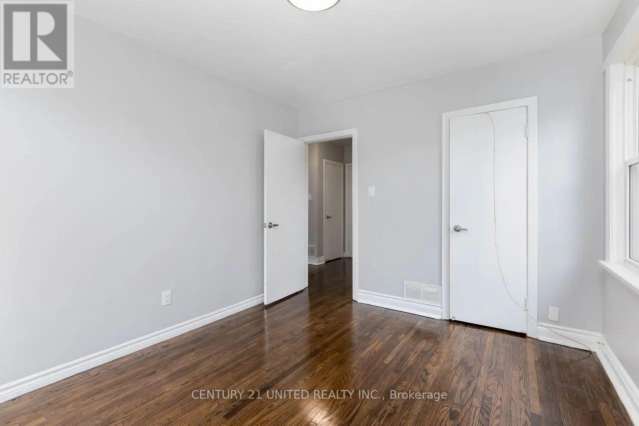 B - 1275 Clonsilla Avenue, Peterborough (Town Ward 3), Ontario  K9J 5Z1 - Photo 11 - X12902984