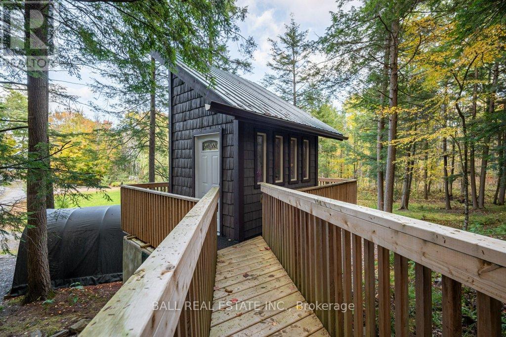 1329 Trappers Lane, Douro-Dummer, Ontario  K0L 2H0 - Photo 47 - X12903130