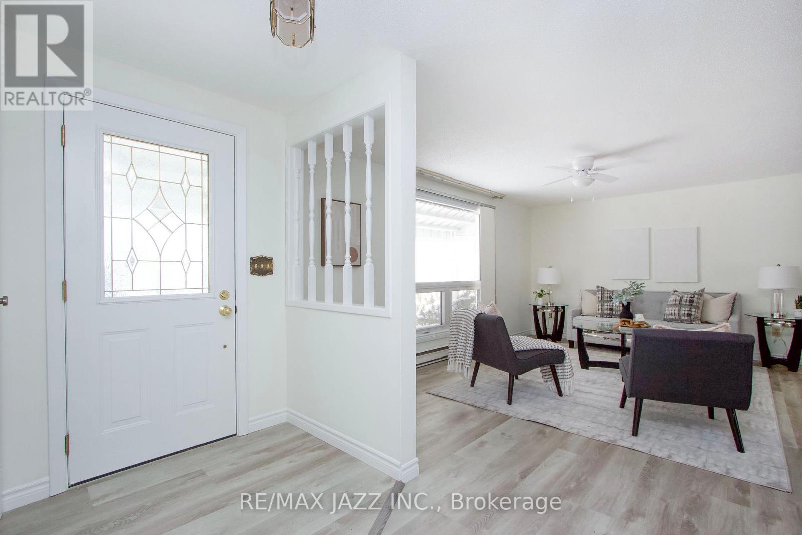 13 Steelhead Lane, Clarington (Newcastle), Ontario  L1B 1B4 - Photo 3 - E12903578