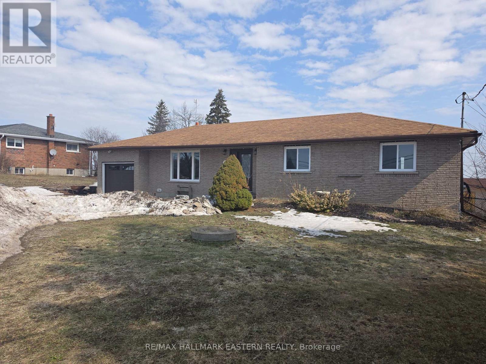 1027 Tara Road, Selwyn, Ontario  K0L 1T0 - Photo 2 - X12903576