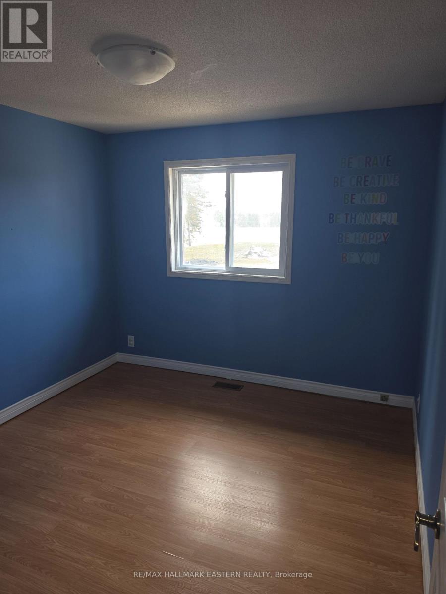 1027 Tara Road, Selwyn, Ontario  K0L 1T0 - Photo 9 - X12903576