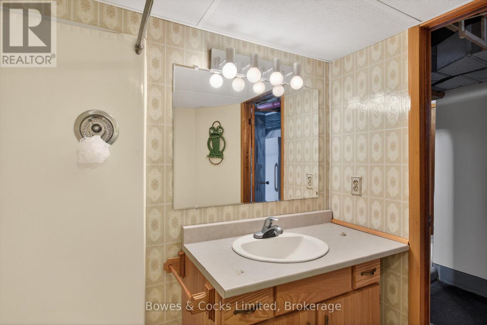 716 Otonabee Drive, Peterborough (Ashburnham Ward 4), Ontario  K9J 7P9 - Photo 33 - X12903824