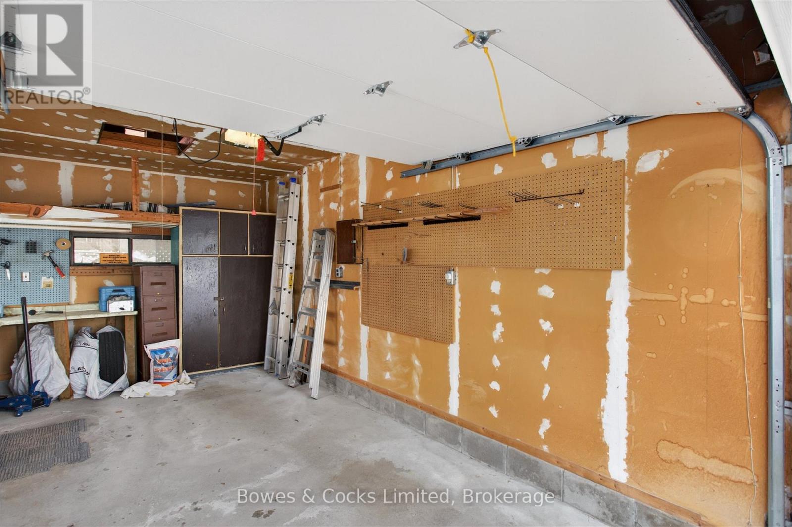 716 Otonabee Drive, Peterborough (Ashburnham Ward 4), Ontario  K9J 7P9 - Photo 44 - X12903824