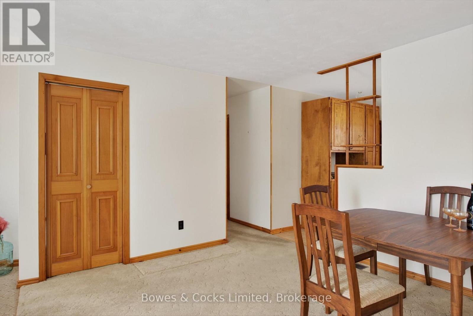 716 Otonabee Drive, Peterborough (Ashburnham Ward 4), Ontario  K9J 7P9 - Photo 6 - X12903824