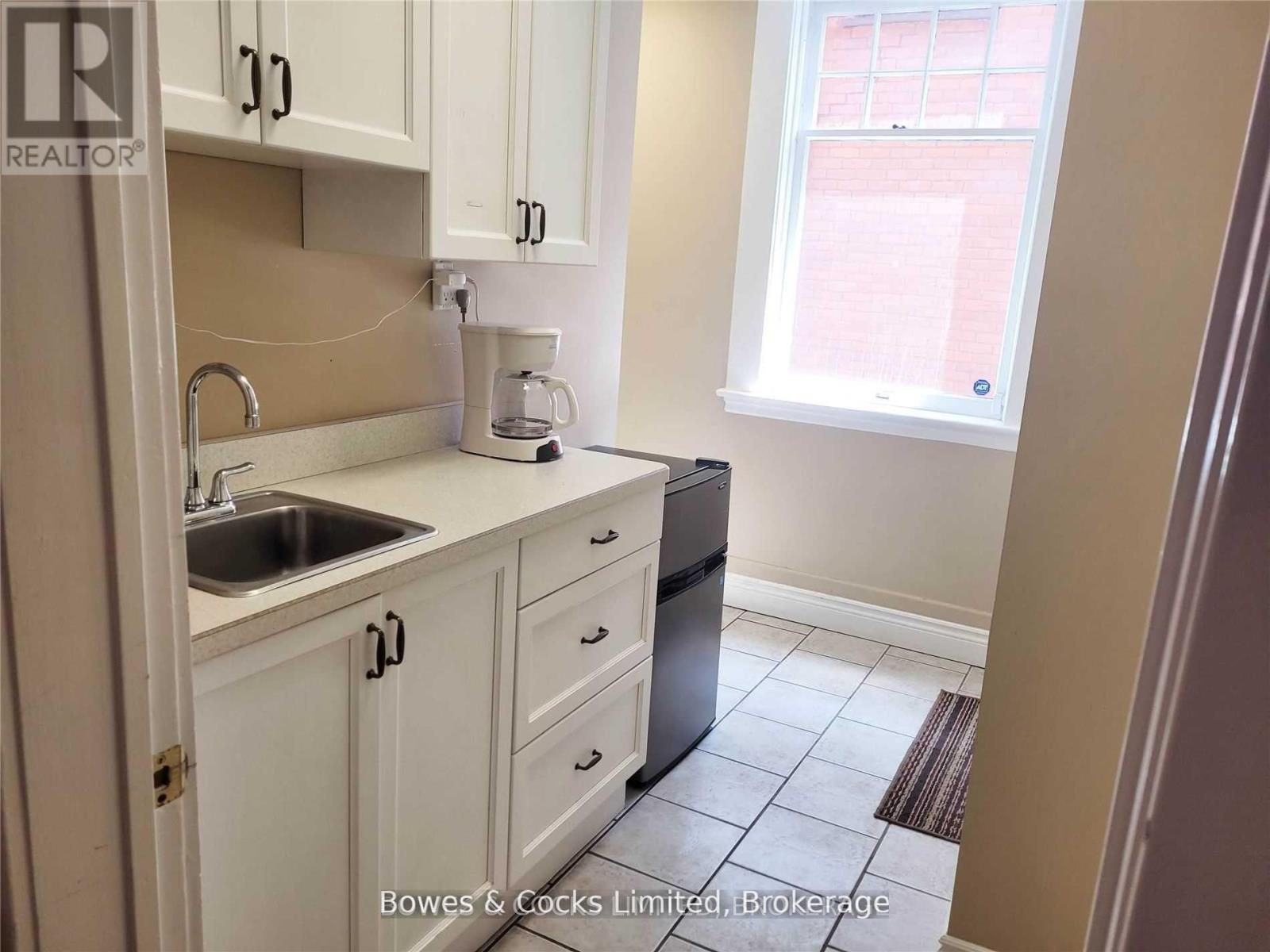 317 Reid Street, Peterborough (Town Ward 3), Ontario  K9J 3R2 - Photo 30 - X12903832