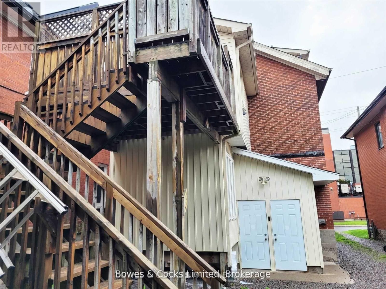 317 Reid Street, Peterborough (Town Ward 3), Ontario  K9J 3R2 - Photo 5 - X12903832